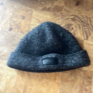 A timberland charcoal wool beanie